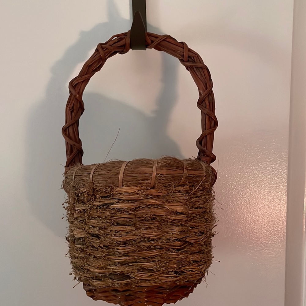 Wicker basket